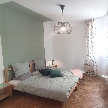 Apartment Balabanov Varna Esterno foto